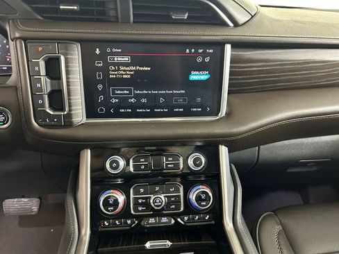 Used 2023 GMC Yukon XL Denali image 22