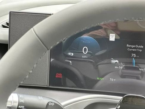 New 2026 Hyundai Ioniq 9 SEL image 21