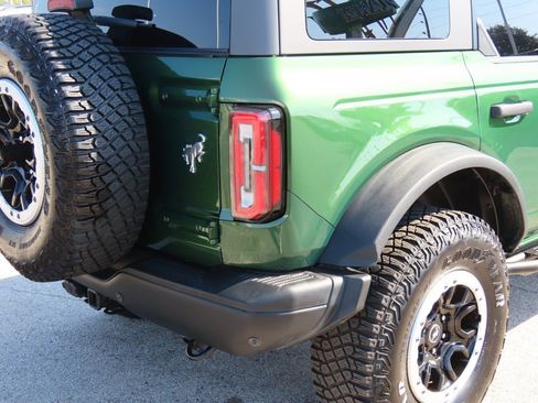 Certified 2023 Ford Bronco Badlands image 12