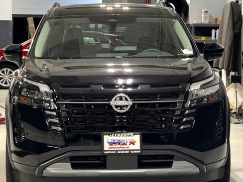 New 2026 Nissan Pathfinder SL AWD/4WD image 26