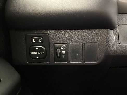 Used 2016 Toyota RAV4 XLE image 28