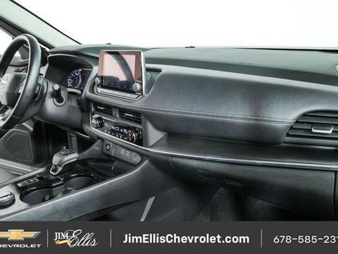 Used 2025 Nissan Rogue SV AWD/4WD image 22