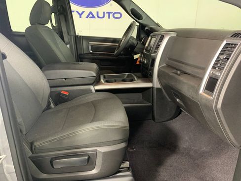 Used 2022 RAM 1500 Warlock AWD/4WD image 38