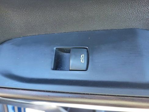 Used 2021 GMC Sierra 1500 SLT image 9