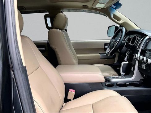 Used 2017 Toyota Sequoia Limited AWD/4WD image 27