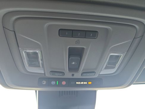 Used 2022 GMC Sierra 1500 Elevation w/ Preferred Package image 35