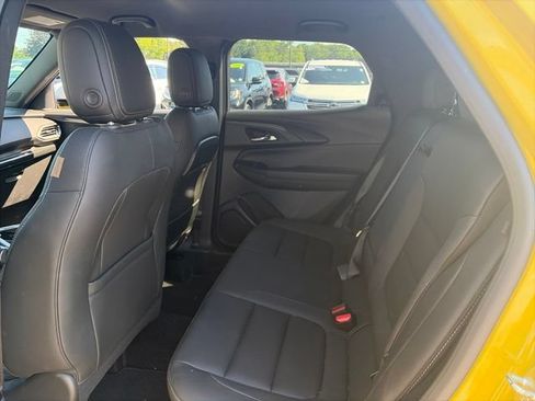 Used 2023 Chevrolet TrailBlazer ACTIV w/ Technology Package AWD/4WD image 11