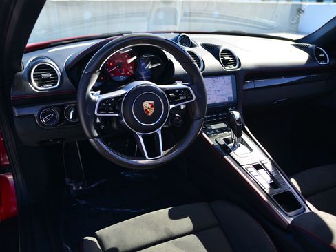 Certified 2025 Porsche 718 Boxster GTS image 4