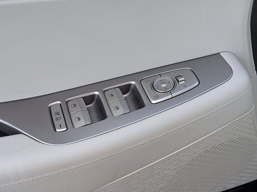 Used 2025 Hyundai Palisade SEL AWD/4WD image 14
