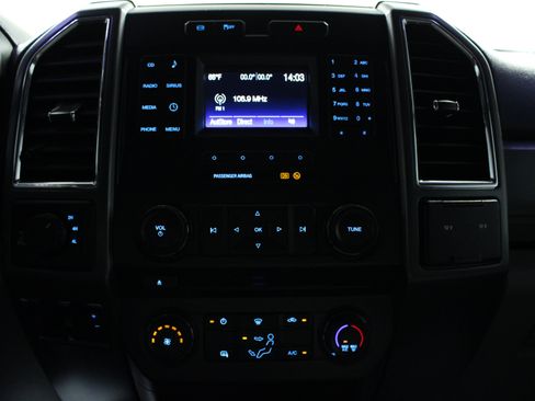 Used 2017 Ford F350 XLT w/ XLT Value Package AWD/4WD image 21