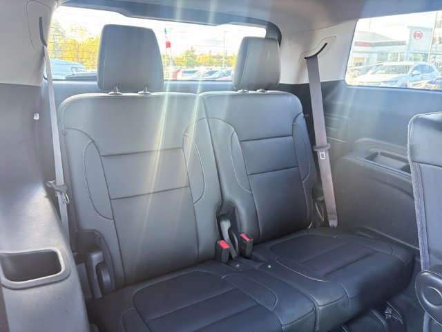 Used 2023 GMC Acadia SLT w/ Elevation Edition AWD/4WD image 16