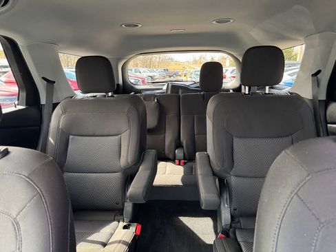 Used 2022 Ford Explorer XLT image 21