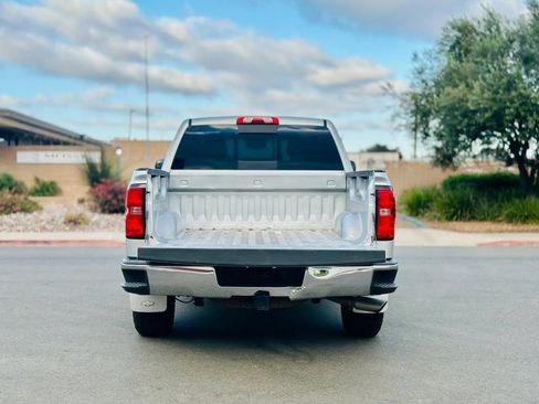 Used 2015 Chevrolet Silverado 1500 LTZ RWD image 7