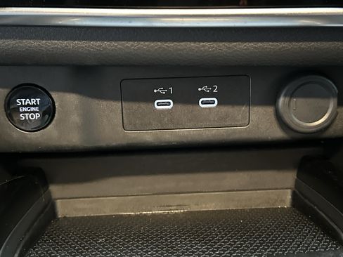 Used 2024 Nissan Rogue S AWD/4WD image 35