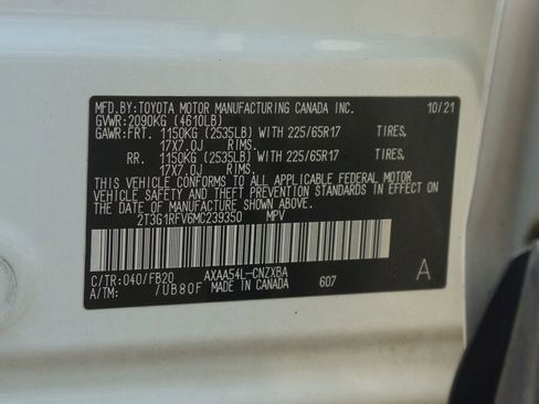 Used 2021 Toyota RAV4 LE AWD/4WD image 25