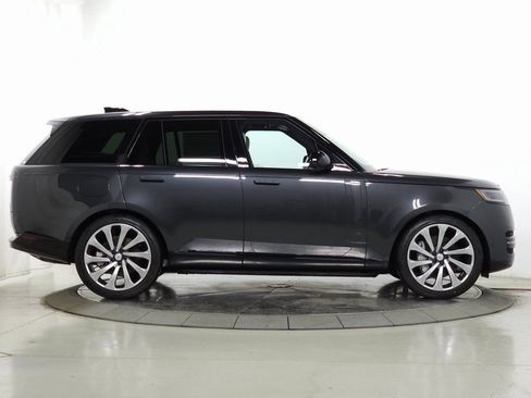 Certified 2025 Land Rover Range Rover SE AWD/4WD image 6