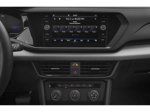 Used 2023 Volkswagen Taos SE w/ Panoramic Sunroof Package FWD image 10