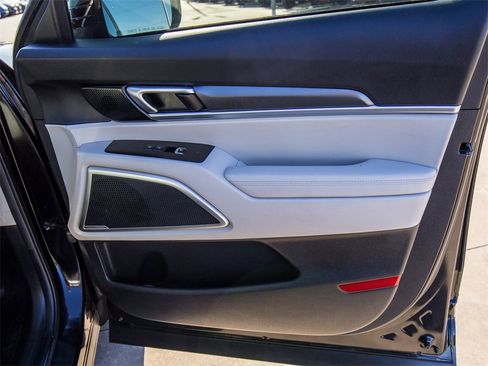 Used 2022 Kia Telluride S image 17