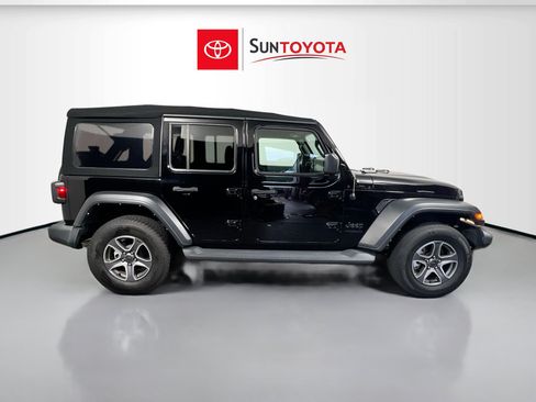 Used 2022 Jeep Wrangler Unlimited Sport AWD/4WD image 2