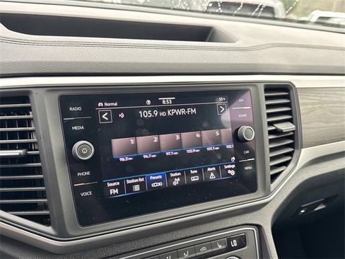 Certified 2021 Volkswagen Atlas SE w/ Panoramic Sunroof Package image 18