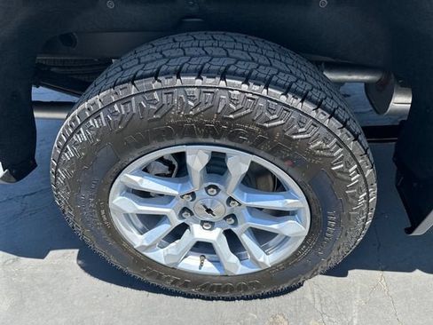 New 2026 Chevrolet Silverado 1500 RST AWD/4WD image 9
