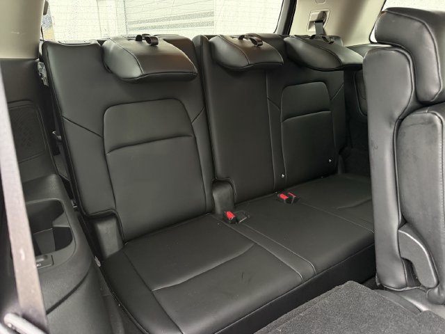 Used 2025 Nissan Pathfinder Platinum w/ Cargo Package FWD image 33