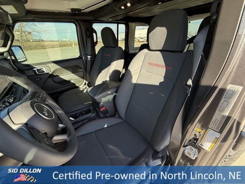 Used 2025 Jeep Wrangler Unlimited Rubicon w/ XTREMEE 35" Tire Package image 19