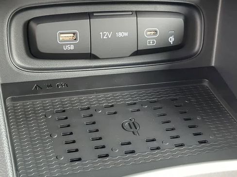 New 2026 Hyundai Venue SEL image 31