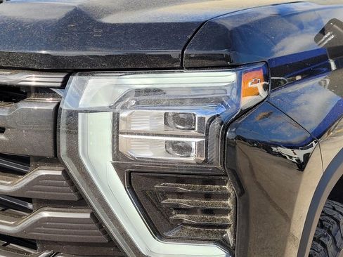 New 2026 Chevrolet Silverado 2500 High Country w/ Midnight Edition AWD/4WD image 5