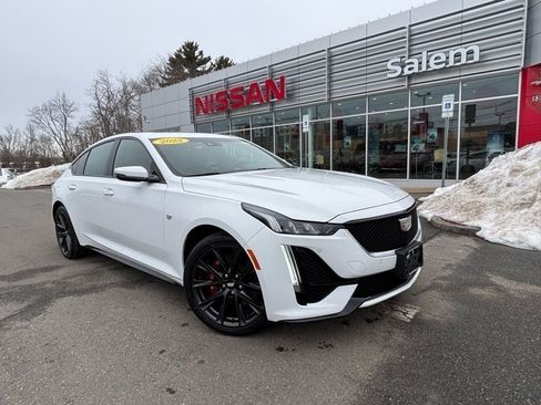 Used 2022 Cadillac CT5 Sport image 2