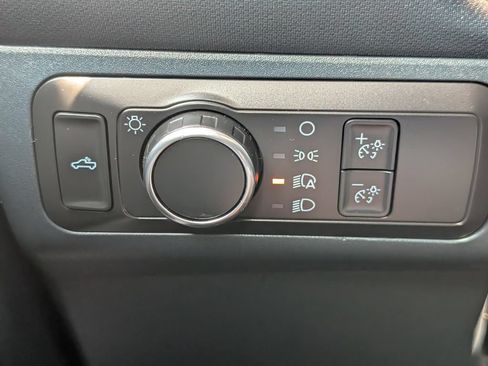 Used 2022 Ford Maverick XLT FWD image 11