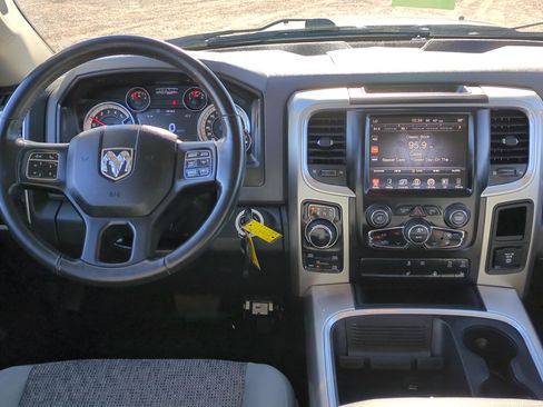 Used 2017 RAM 1500 Big Horn image 26