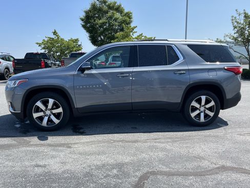 Used 2018 Chevrolet Traverse LT AWD/4WD image 11