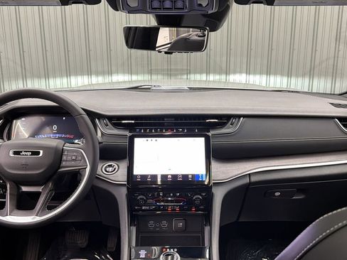 Used 2024 Jeep Grand Cherokee Limited 4xe w/ Luxury Tech Group II image 34