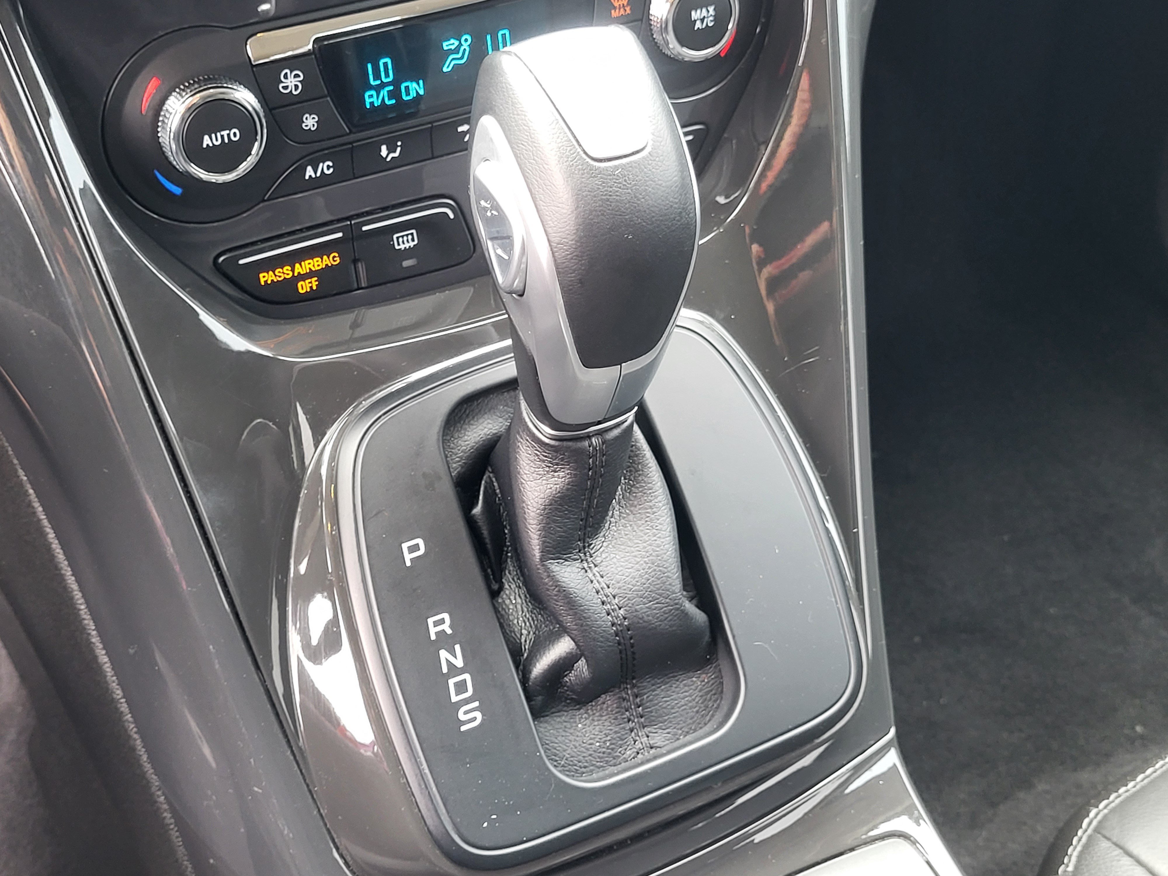 Used 2015 Ford Escape Titanium AWD/4WD image 20