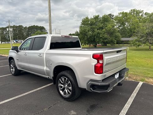 Used 2020 Chevrolet Silverado 1500 LT w/ Texas Edition image 18