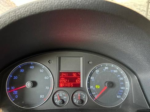 Used 2009 Volkswagen Jetta SE FWD image 7