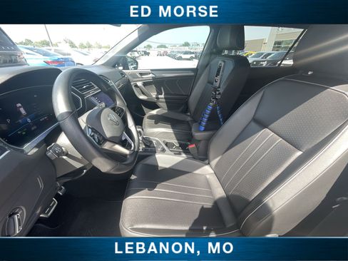Used 2024 Volkswagen Tiguan SE R-Line AWD/4WD image 19