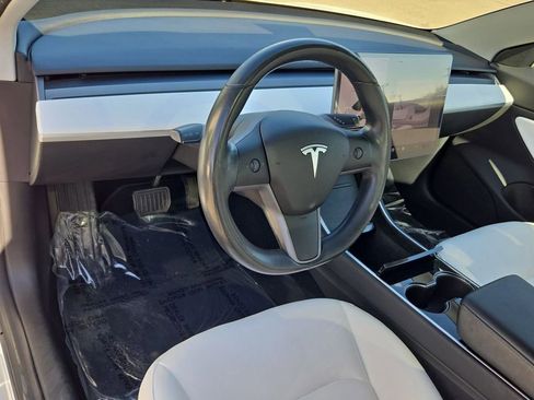 Used 2018 Tesla Model 3 Mid Range image 11