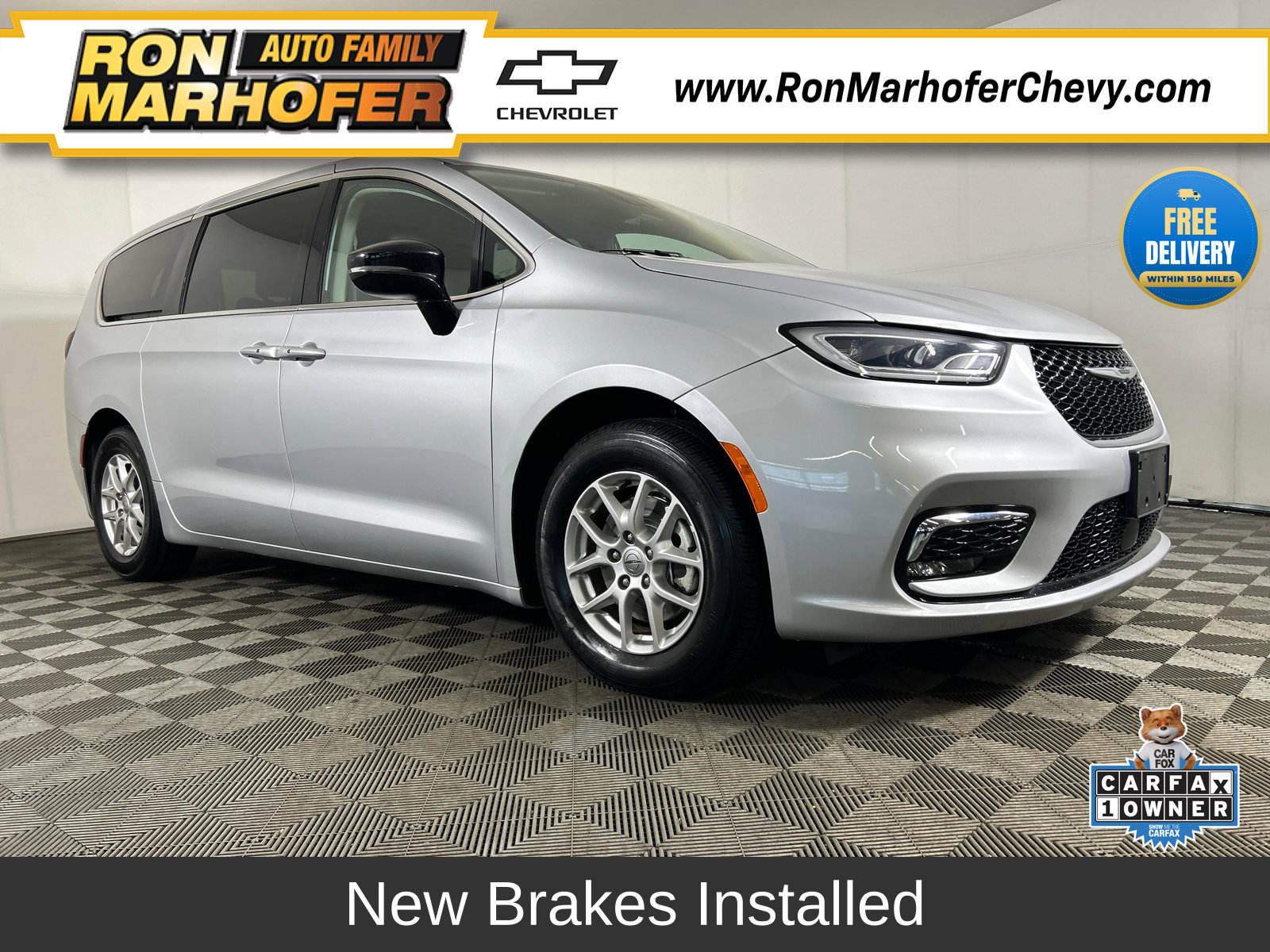 Used 2024 Chrysler Pacifica Touring-L FWD 360° Tour