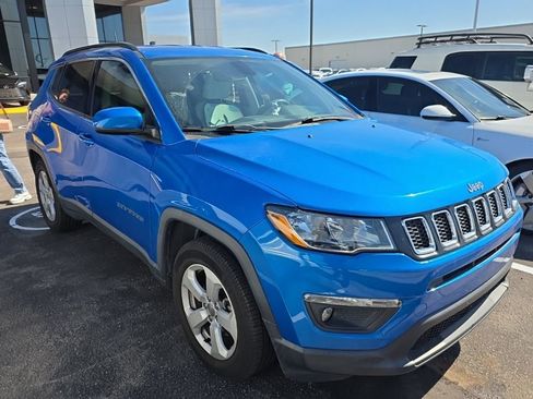 Used 2019 Jeep Compass Latitude w/ Popular Equipment Group image 3