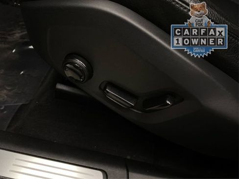Used 2018 Volvo XC60 T5 Momentum w/ Convenience Package AWD/4WD image 25
