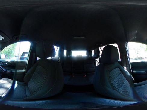 Used 2025 Chevrolet Equinox LT image 42