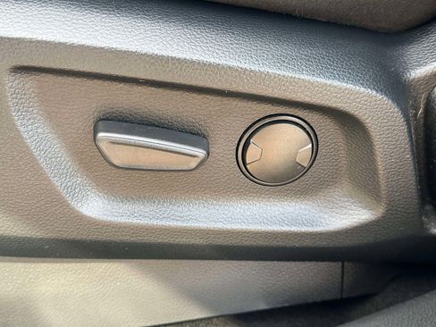 Used 2021 Ford Ranger Lariat w/ Tremor Off-Road Package image 24