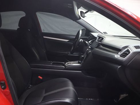 Used 2020 Honda Civic Sport image 9