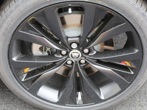 Used 2026 Jaguar F-PACE R-Dynamic S image 8