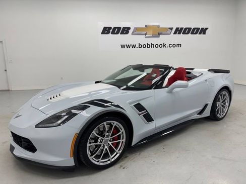 Used 2019 Chevrolet Corvette Grand Sport RWD image 9