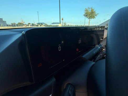 Used 2025 Kia K4 FWD image 45