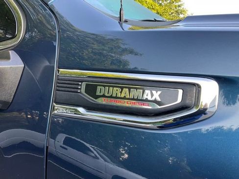 Used 2021 GMC Sierra 1500 SLT w/ Technology Package AWD/4WD image 4