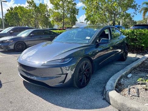 Used 2024 Tesla Model 3 Performance AWD/4WD image 3